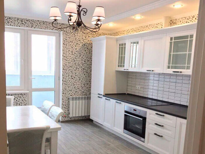 светлая угловая кухня