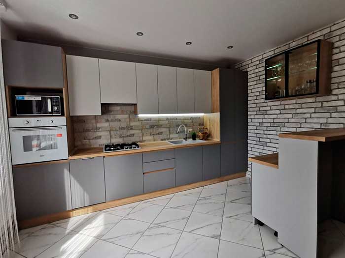 дизайн кухни красного цвета